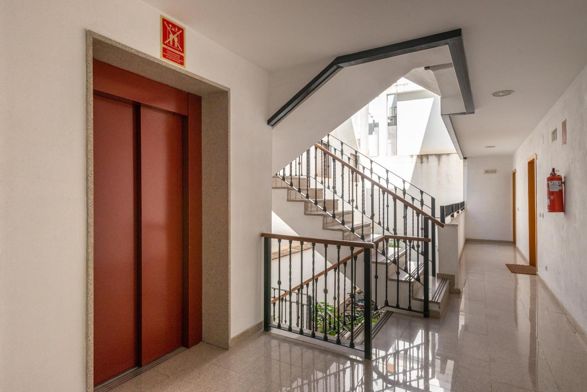 First Floor Near Macarena Church Sevilla Exterior foto